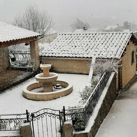 Gite La Foux De Peyroules 外观 照片